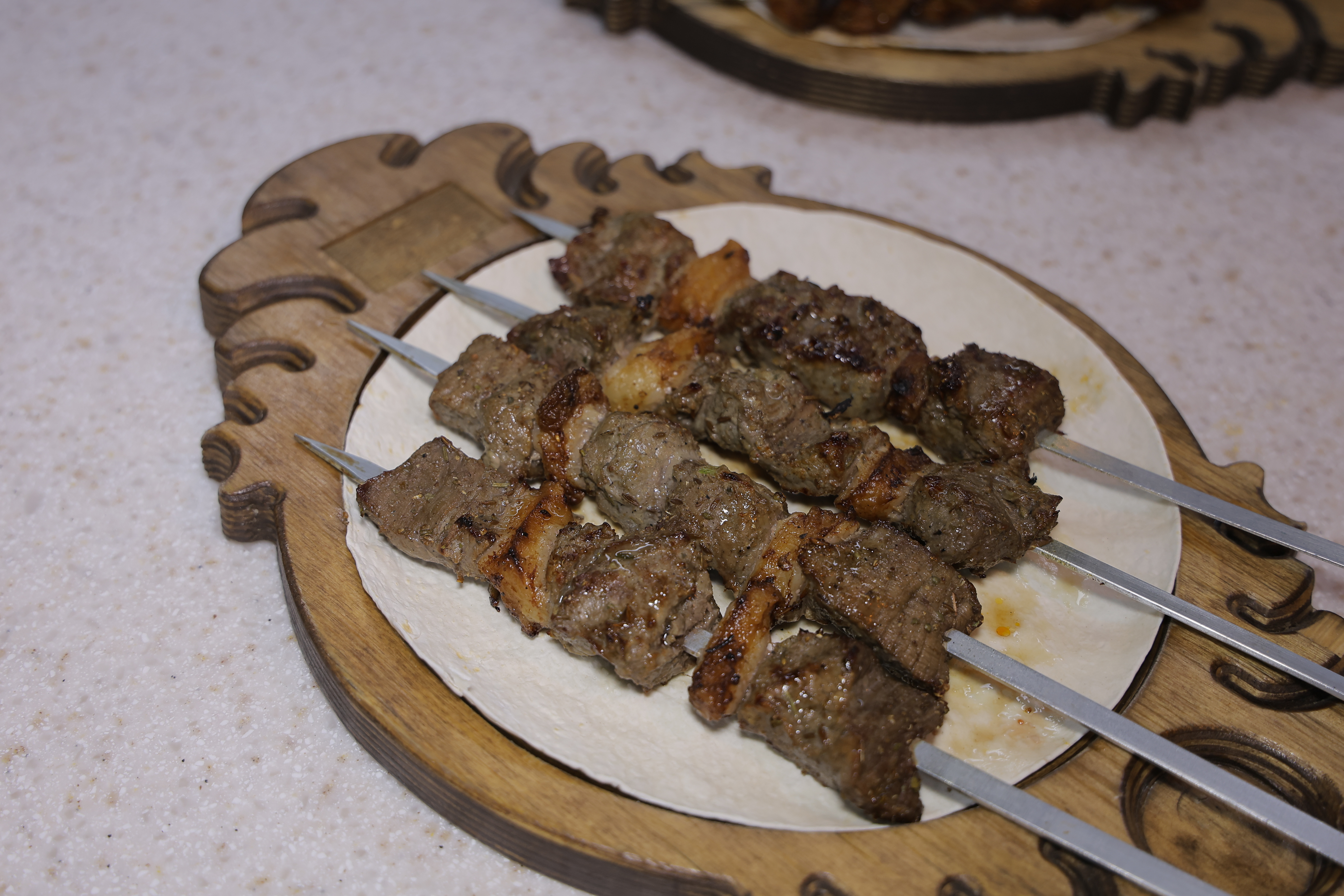 Qo'zi go'shtidan kabob